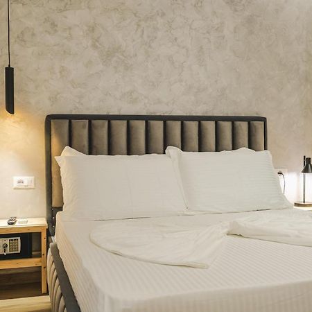 Luxury Villa Alisja Sarande With Private Beach ภายนอก รูปภาพ
