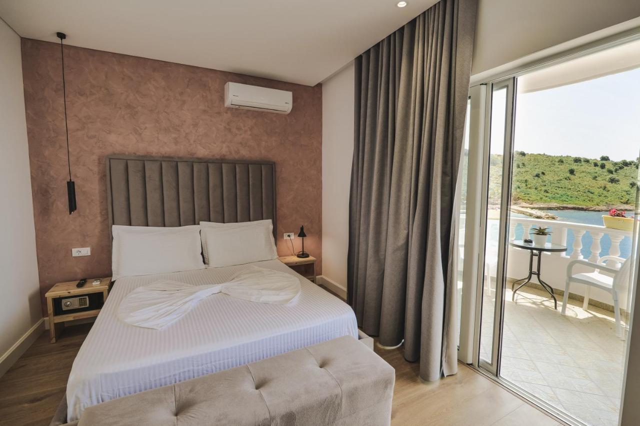 Luxury Villa Alisja Sarande With Private Beach ภายนอก รูปภาพ