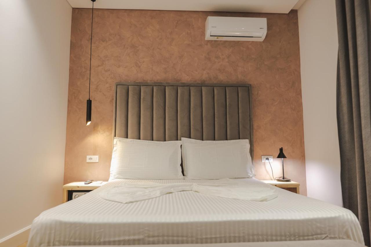 Luxury Villa Alisja Sarande With Private Beach ภายนอก รูปภาพ