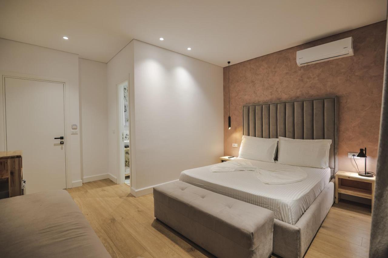Luxury Villa Alisja Sarande With Private Beach ภายนอก รูปภาพ
