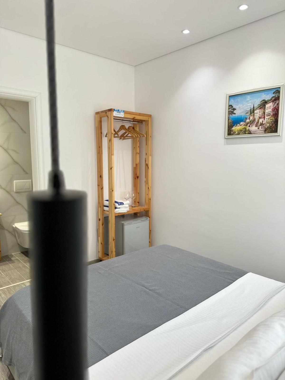 Luxury Villa Alisja Sarande With Private Beach ภายนอก รูปภาพ